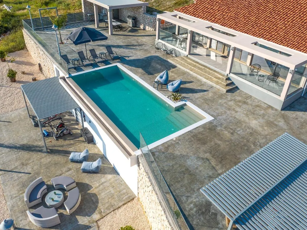 Di Sasso Villa Troianata