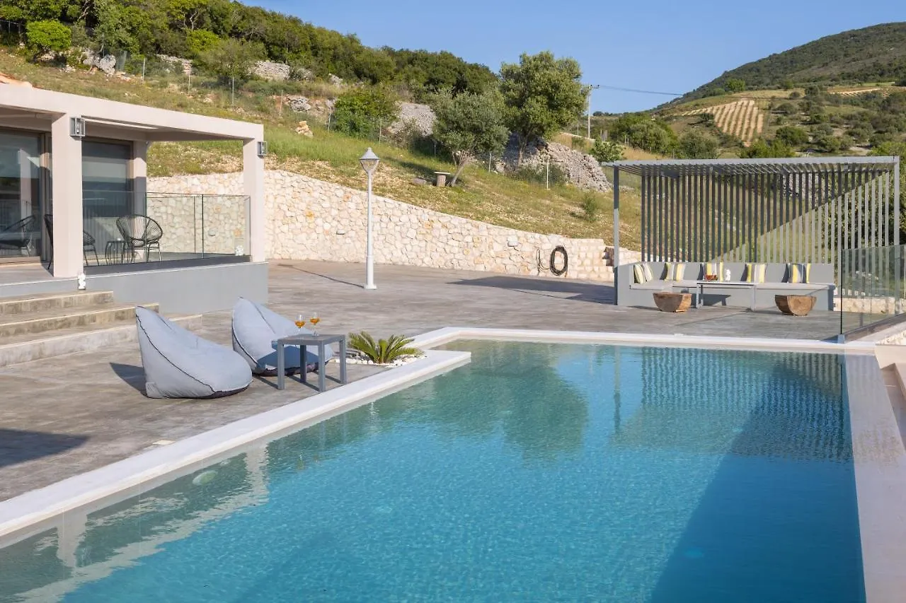 Di Sasso Villa Troianata 0*,  希腊